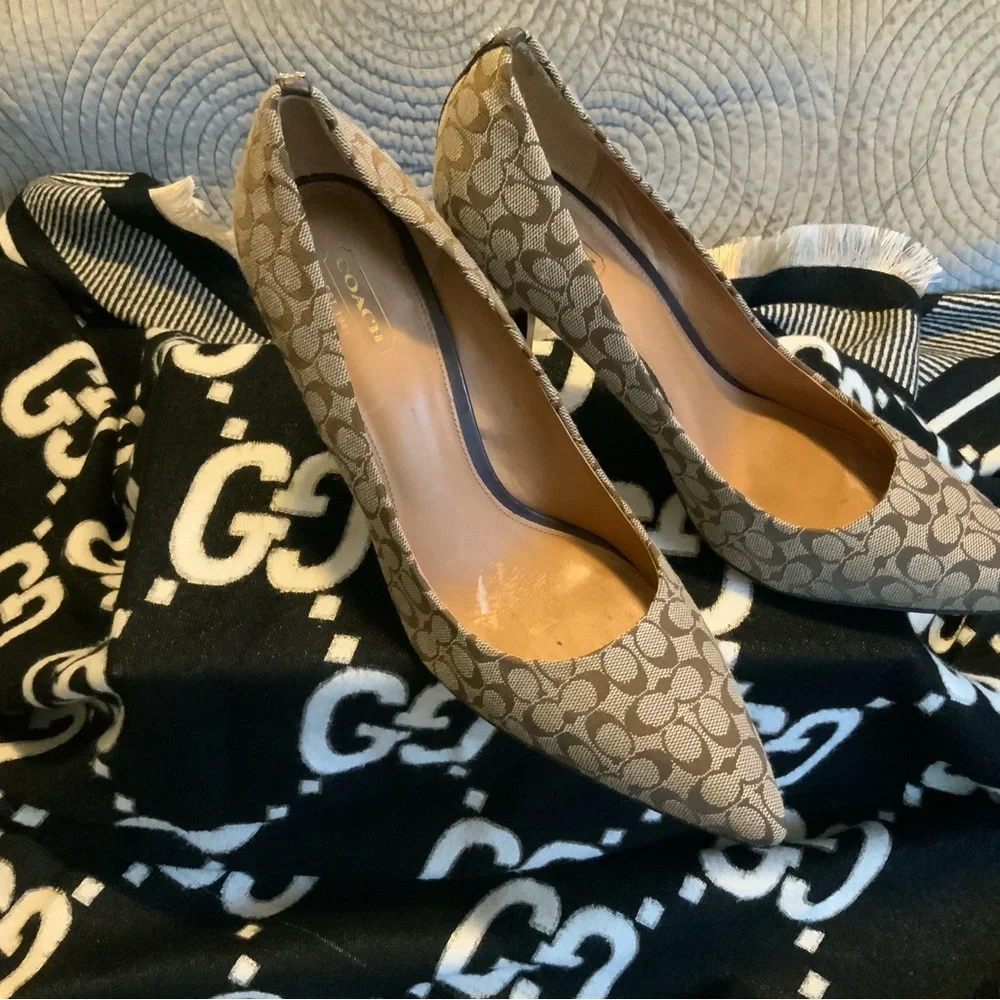 Coach Women's Beige Patterned Heels - Picture 9 of 9